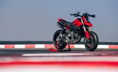 Ducati Hypermotard V2: ¡la moto más divertida! 180 kg y 120 CV