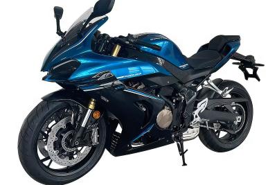 QJ Motor SRK 800RR: tetracilíndrica de 101 CV y 207 kg