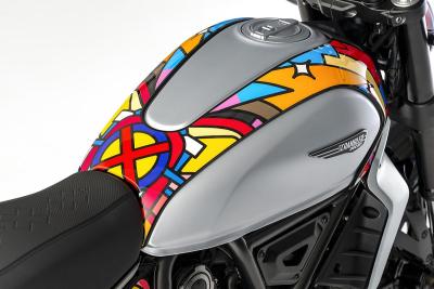 Ducati Scrambler Icon Van Orton: explosión de color y diseño