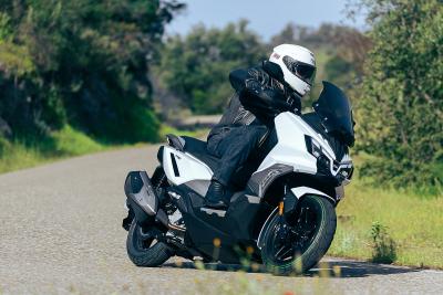 SYM ADX 300: probamos el nuevo scooter trail para carnet A2