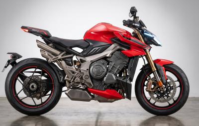 Zontes ZT 903 R: tres cilindros, 900 cc, 135 CV ¿y 8500 euros? Zontes ZT 903 R: tres cilindros, 900 cc, 135 CV ¿y 8500 euros?
