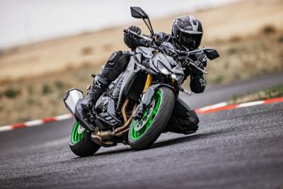 Nueva Kawasaki Z1100 2026: con 136 CV y sofisticada electrónica