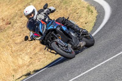 El arma absoluta para carretera: probamos la BMW M 1000 XR 2026 de 30.000 euros
