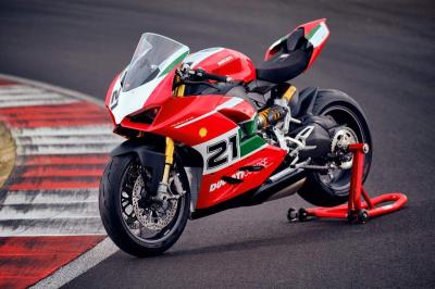 Ducati Panigale V2 Bayliss: nueva deportiva en edición limitada