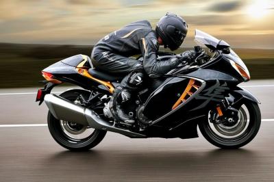 ¿Nueva Suzuki Hayabusa con +200 CV? Patentan admisión variable