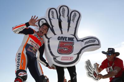 Marc Márquez pudo celebrar su nuevo título de MotoGP en el GP de Valencia