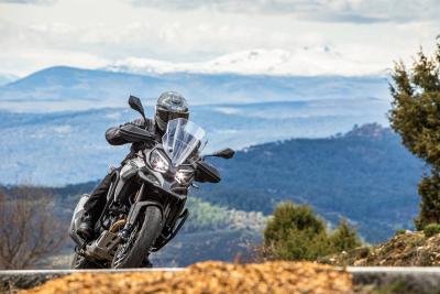 Prueba Morbidelli T1002VX: la refinada gran trail V2 china
