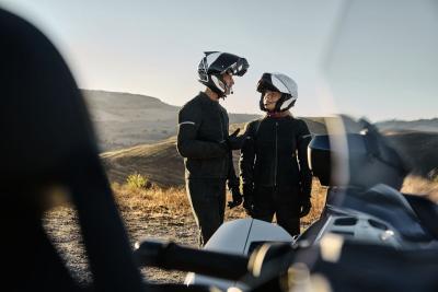 BMW ya tiene lista su gama de equipamiento Motorrad Rider 2022