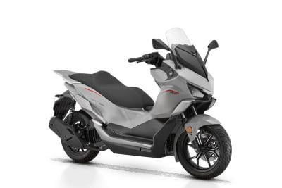 QJ Motor FORT 125N, potencia para la ciudad