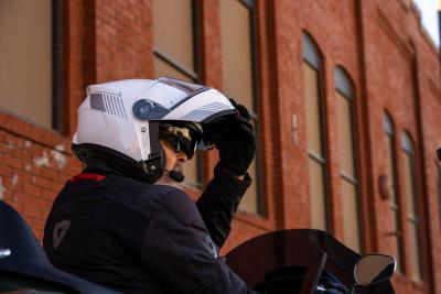 Sena Specter: el casco modular conectado e inteligente