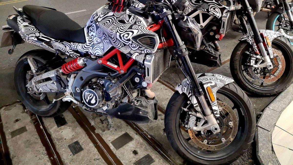 Se confirma la llegada de la Gilera 900 naked