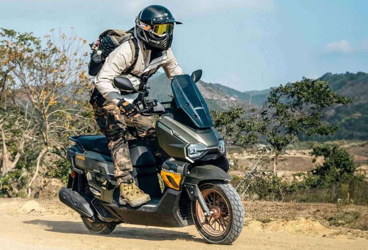 Honda Ho Ride 125: scooter de aventura sin carnet por 1700 euros