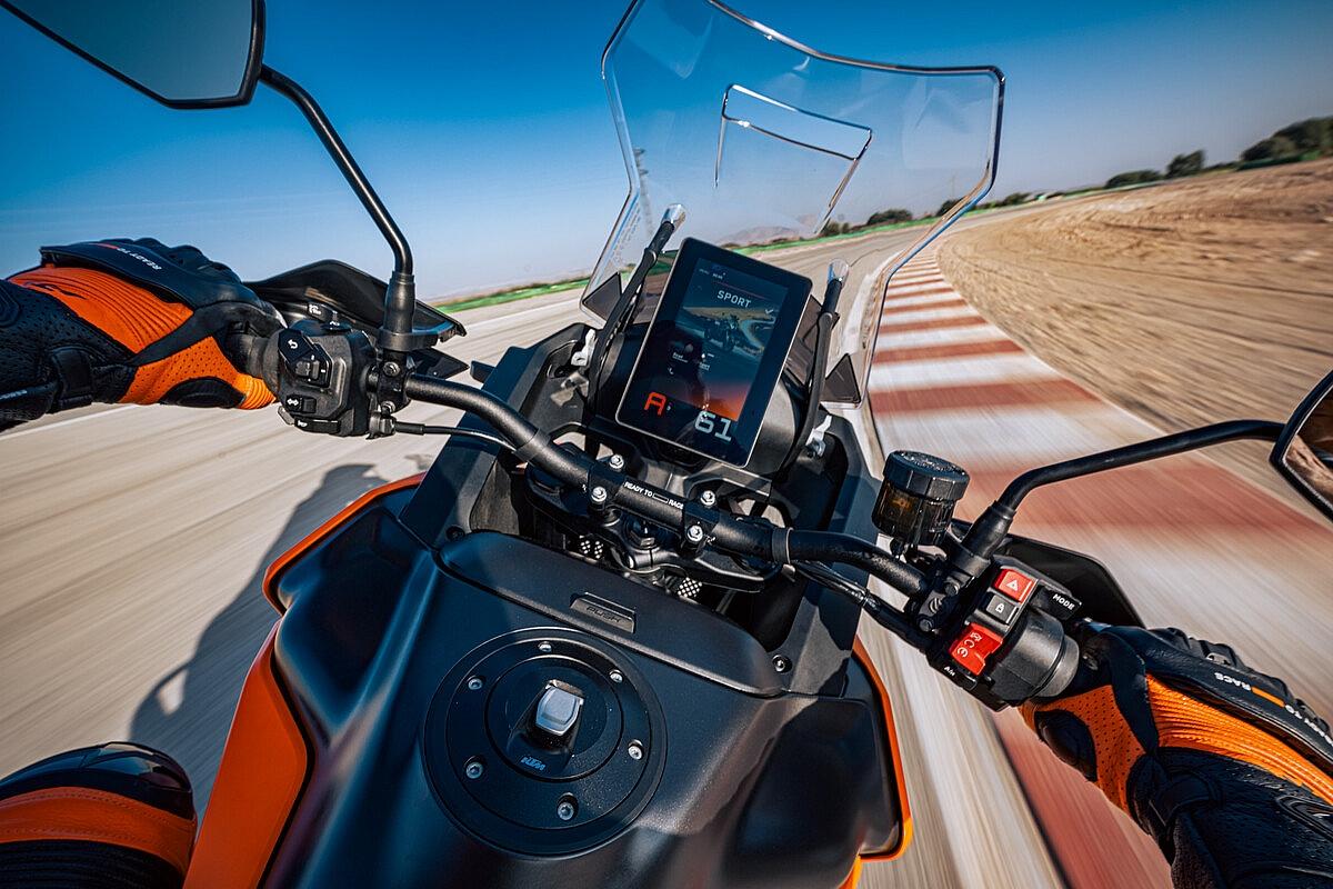 KTM: nuevas pantallas táctiles de 8 pulgadas