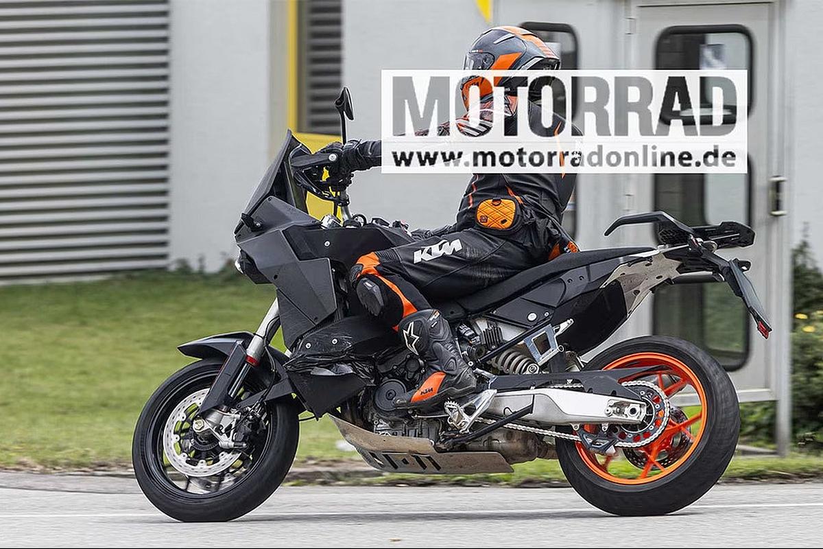 KTM 990 SMT 2026: ¡pillada y casi lista para la serie!