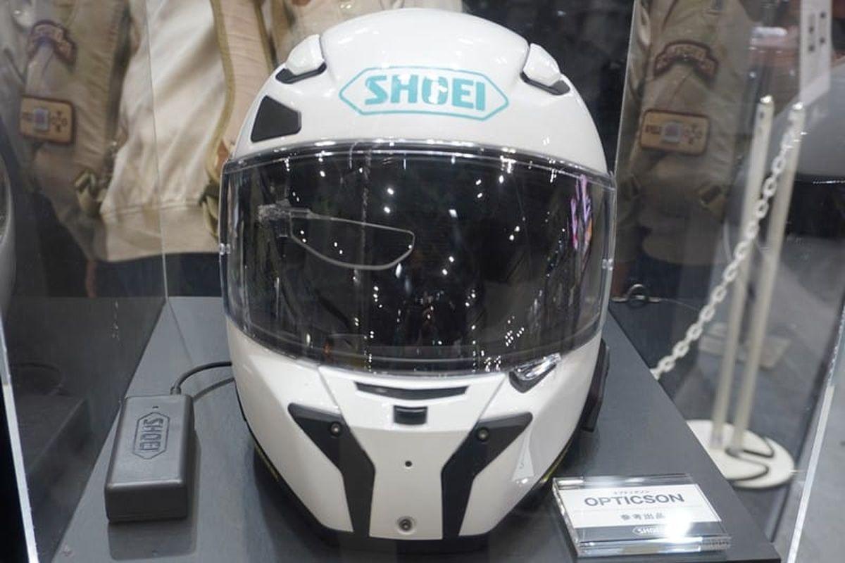 Shoei Opticson: el futuro casco con proyector interno