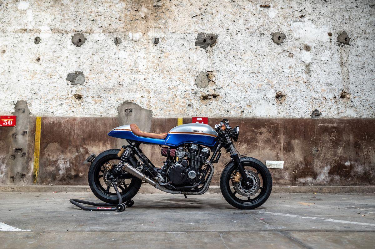Rothmans café racer: La Honda CB Sevenfifty más agresiva