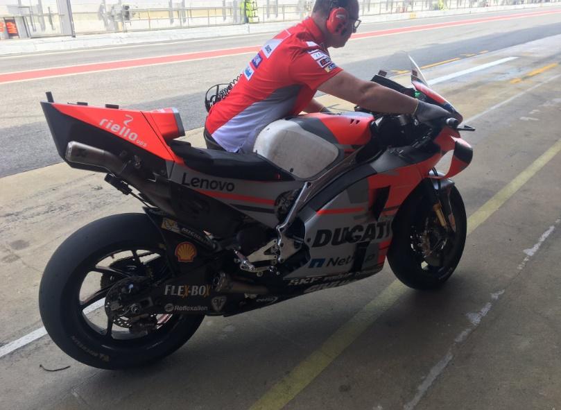 deposito_ducati_gp18_ergonomia_jorge_lorenzo