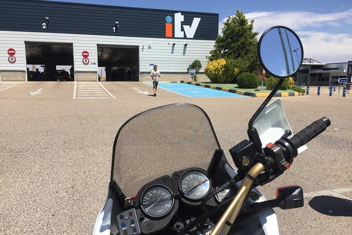 Francia: sin ITV para las motos hasta por lo menos 2023