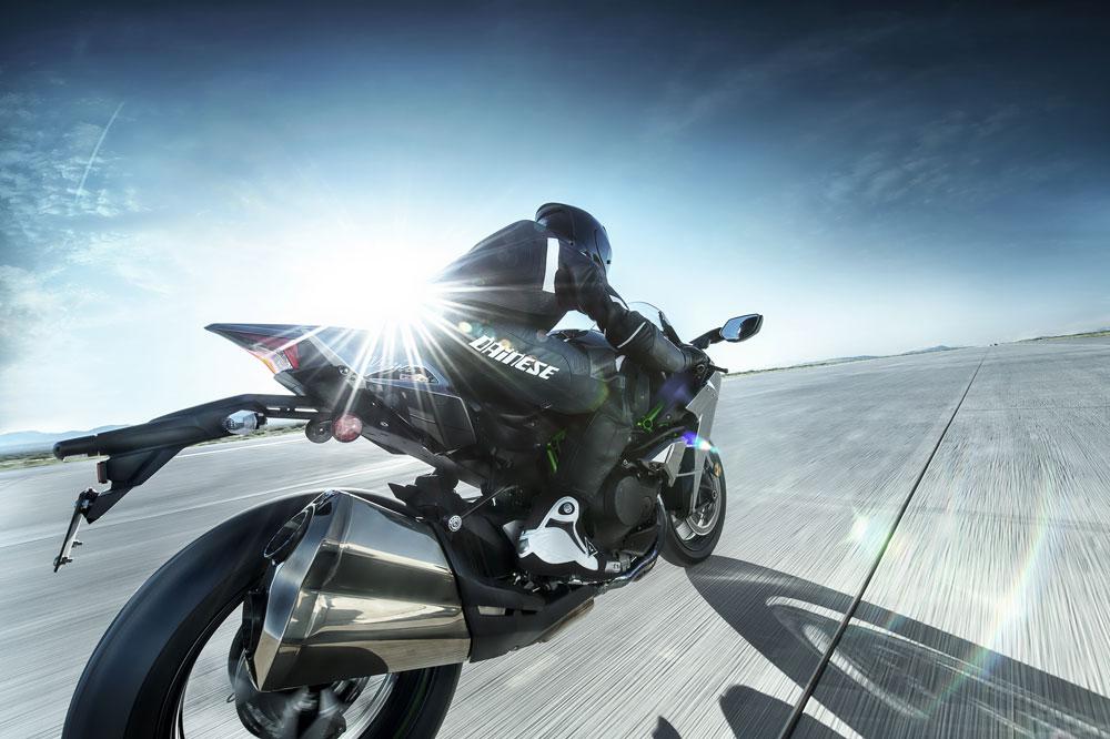 Kawasaki desarrollará motos inteligentes