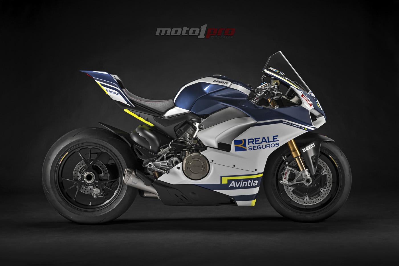 ducati panigale V4s carrera de campeones Xavier Siméon