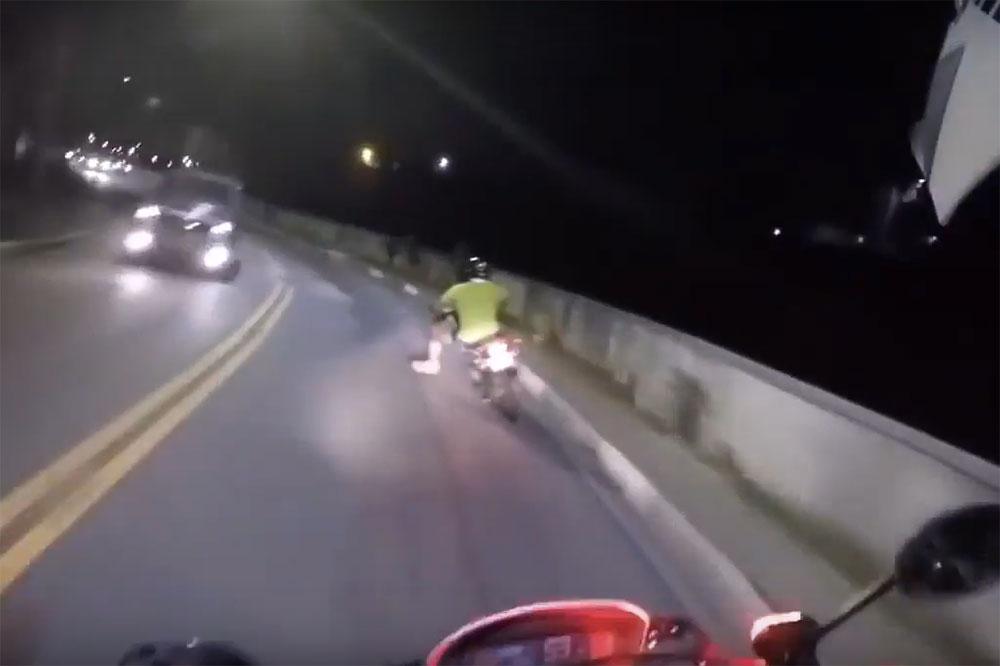 Persecución policial en moto en Sao Paulo, Brasil