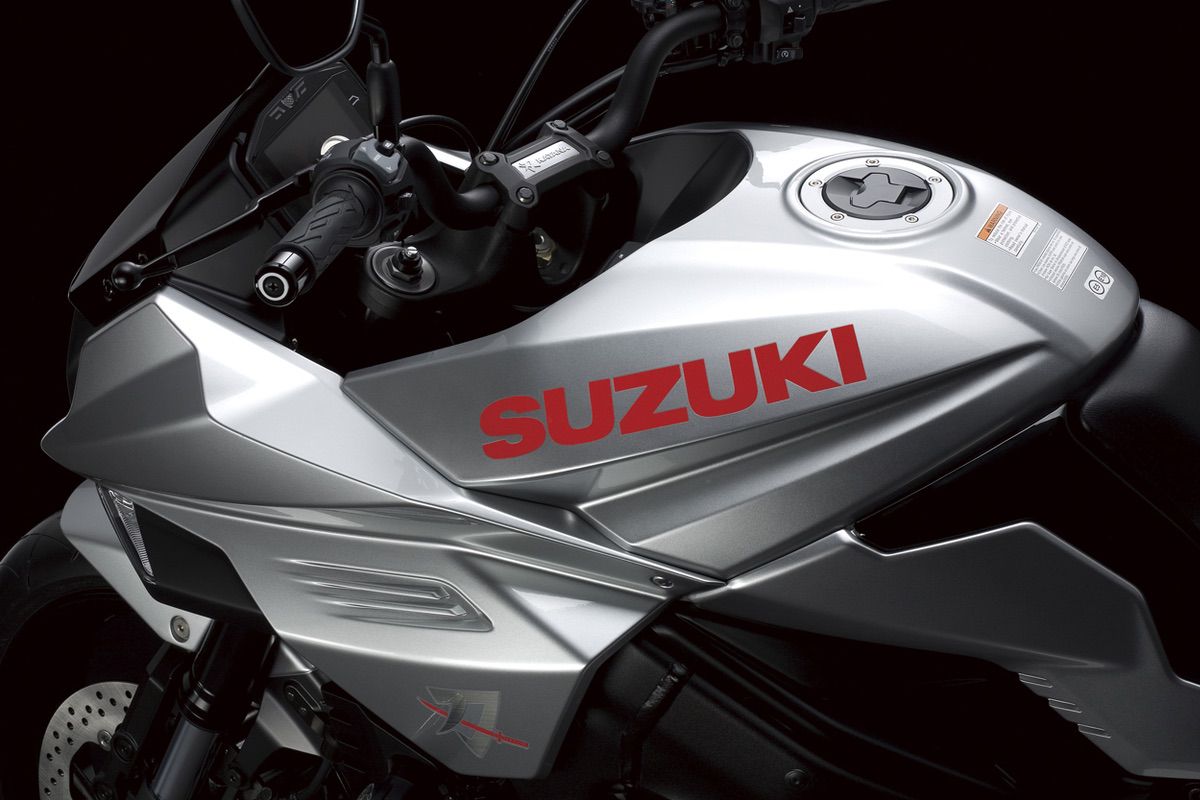 Depósito del combustible de la Suzuki Katana 2020