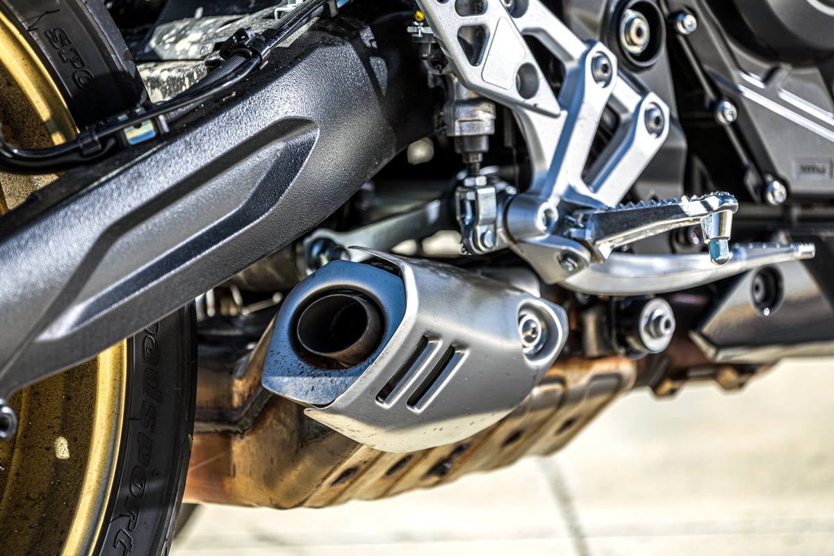 Probamos la  Suzuki GSX 8TT: Retro Spirit para todos