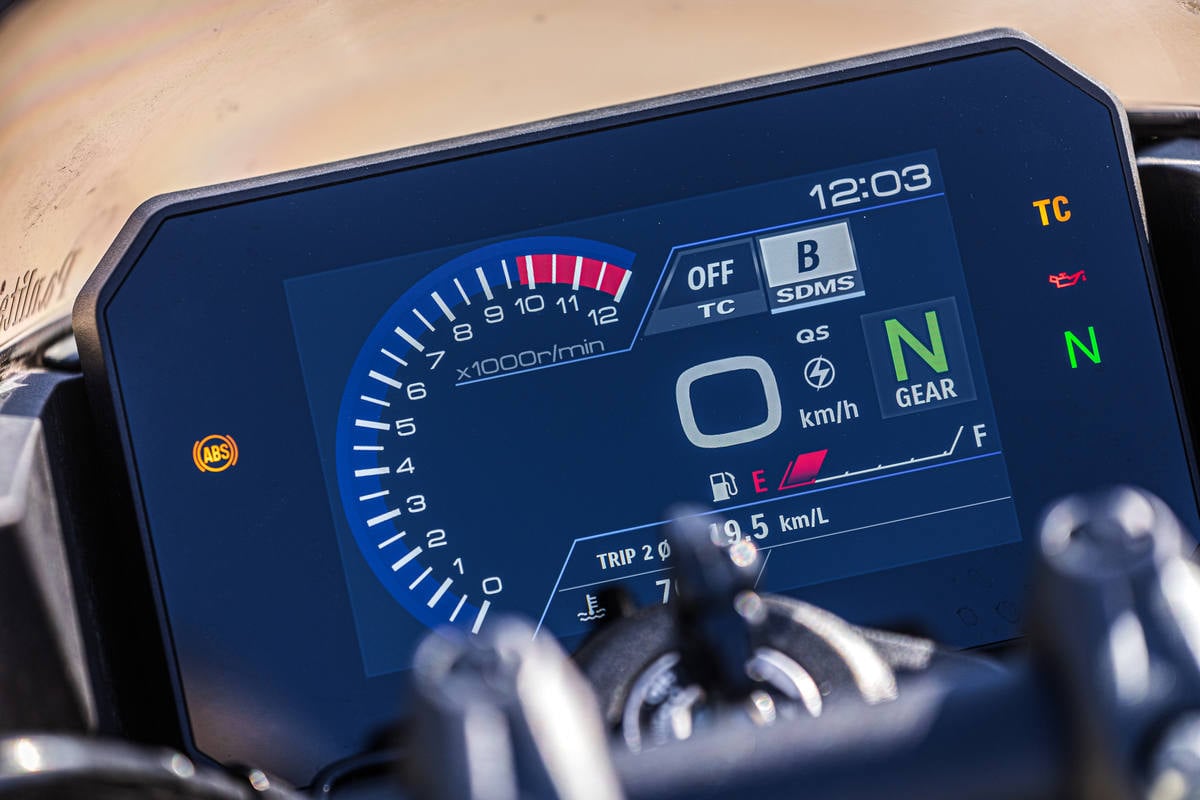 Probamos la  Suzuki GSX 8TT: Retro Spirit para todos