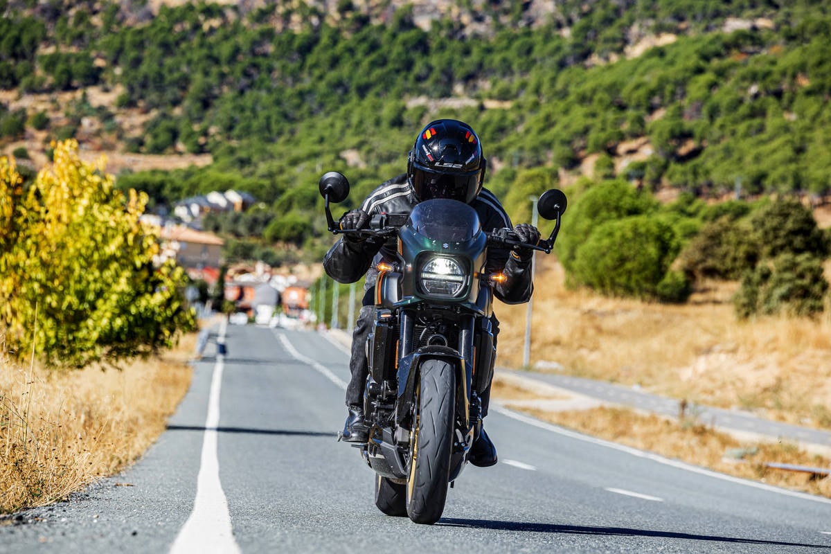 Probamos la  Suzuki GSX 8TT: Retro Spirit para todos