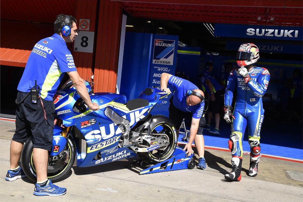 Suzuki probó un nuevo chasis en los entrenamientos MotoGP