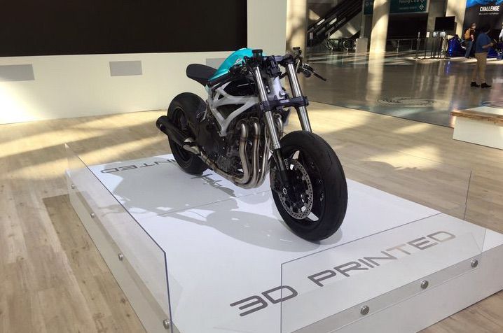 The Dagger moto con chasis impreso en 3d y motor H2R