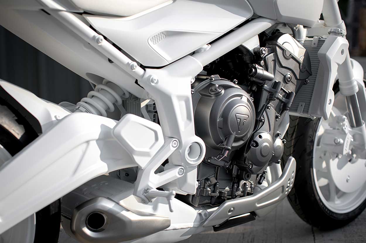 Motor de la Triumph Trident 2021