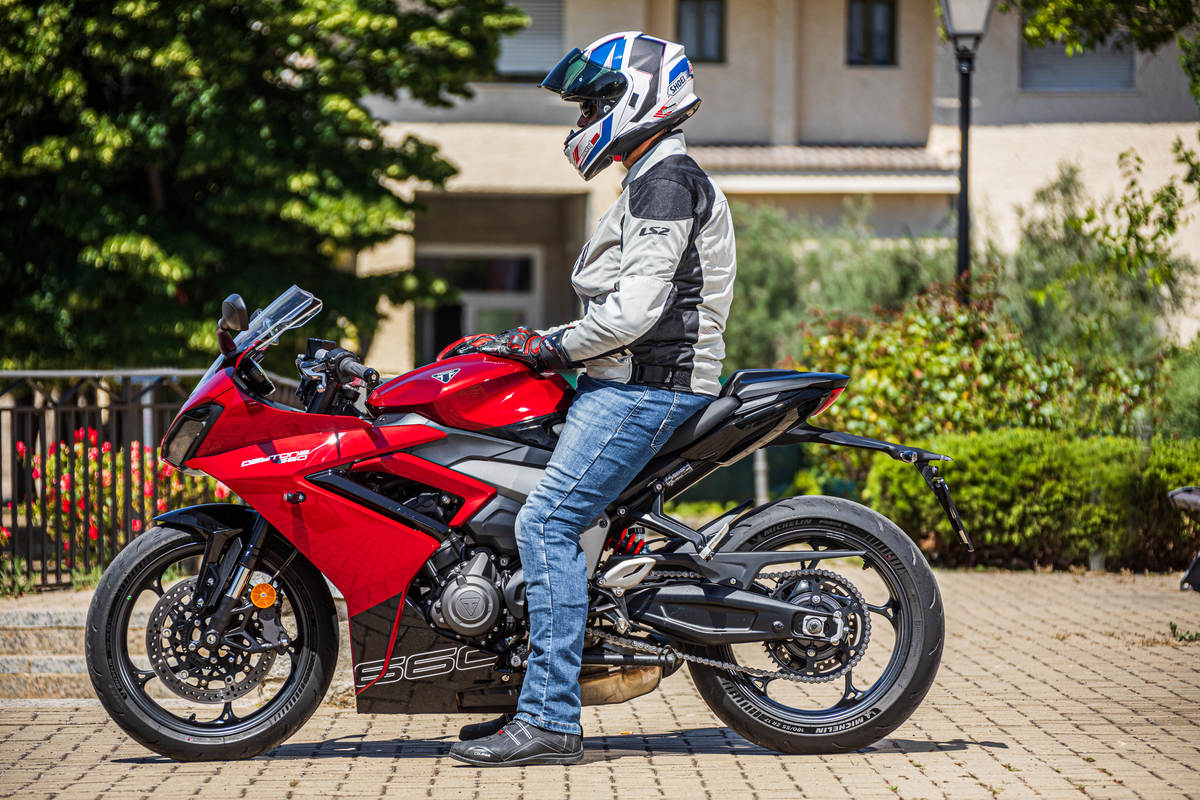 Prueba Triumph Daytona 660: fácil, barata y ¡divertida! Prueba Triumph Daytona 660: fácil, barata y ¡divertida!