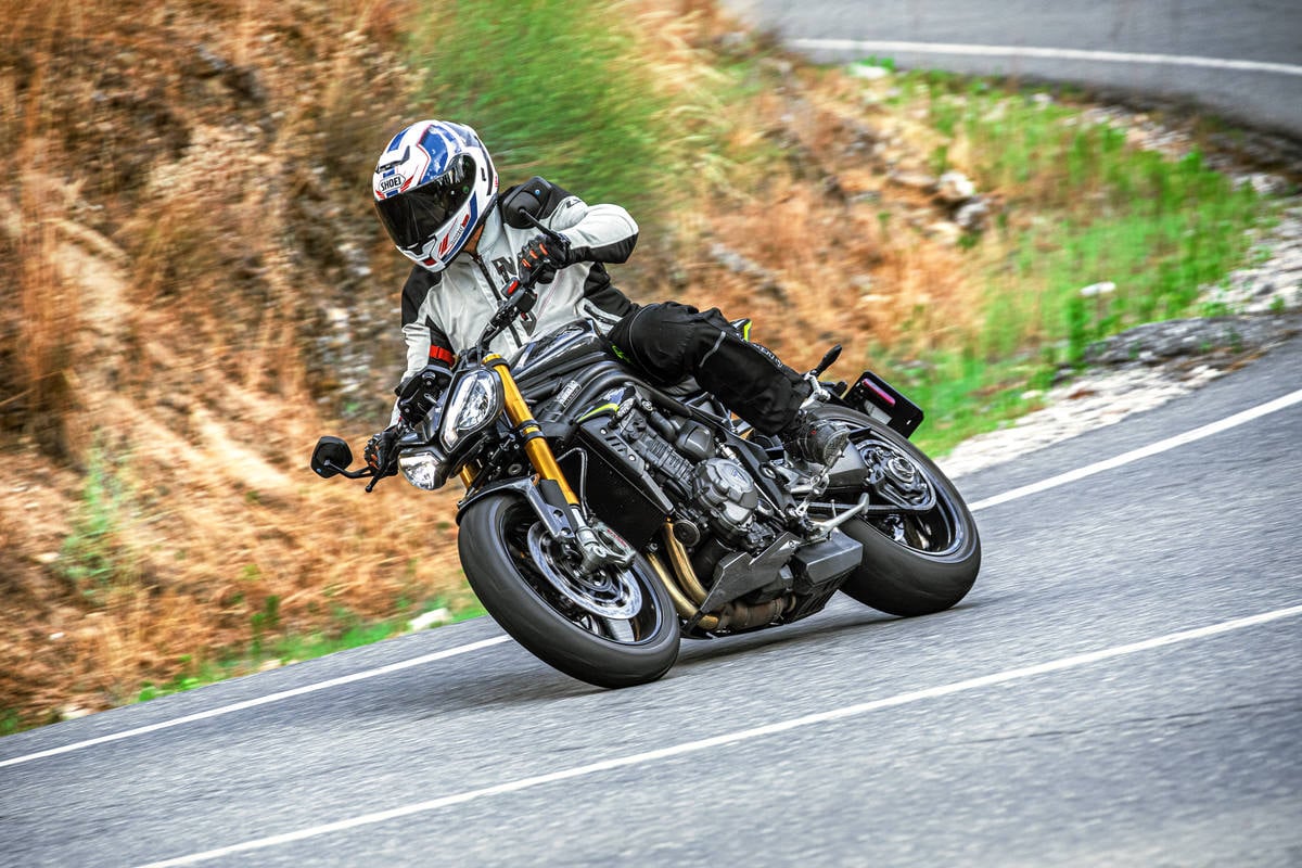 Prueba Triumph Speed Triple 1200 RS: la Superbike sin carenado Prueba Triumph Speed Triple 1200 RS: la Superbike sin carenado