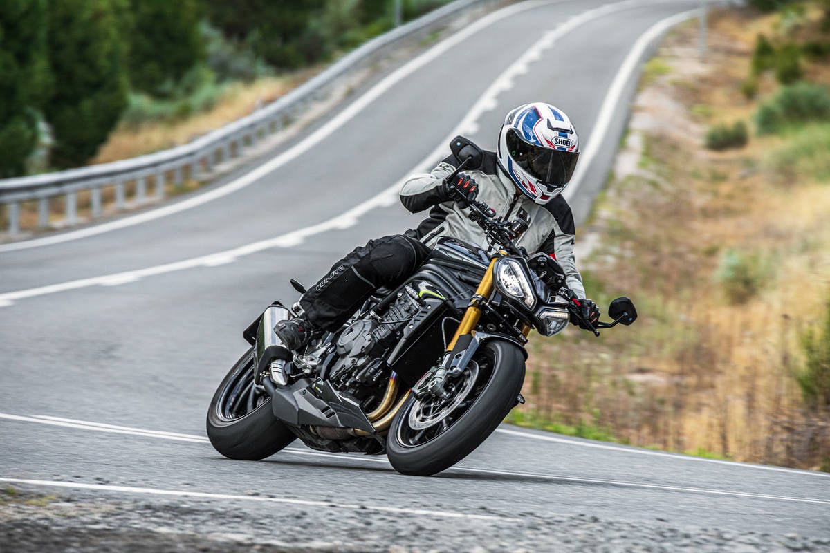 Prueba Triumph Speed Triple 1200 RS: la Superbike sin carenado Prueba Triumph Speed Triple 1200 RS: la Superbike sin carenado