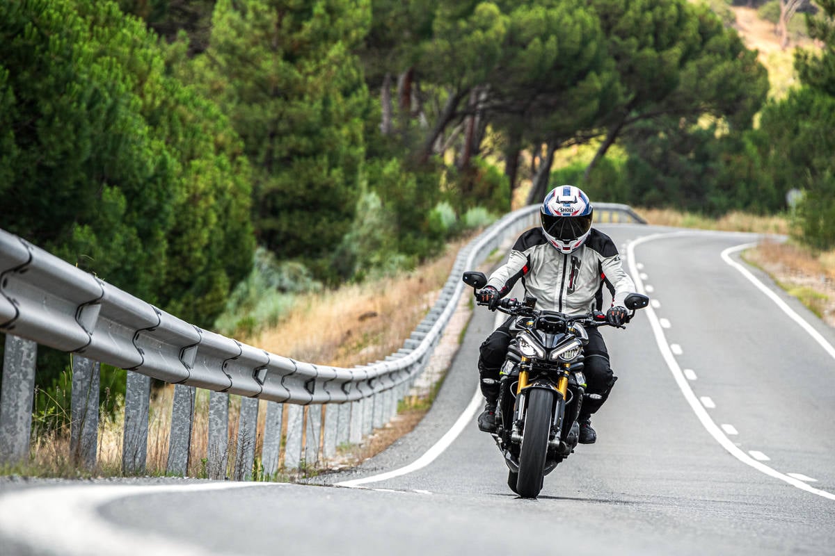 Prueba Triumph Speed Triple 1200 RS: la Superbike sin carenado Prueba Triumph Speed Triple 1200 RS: la Superbike sin carenado