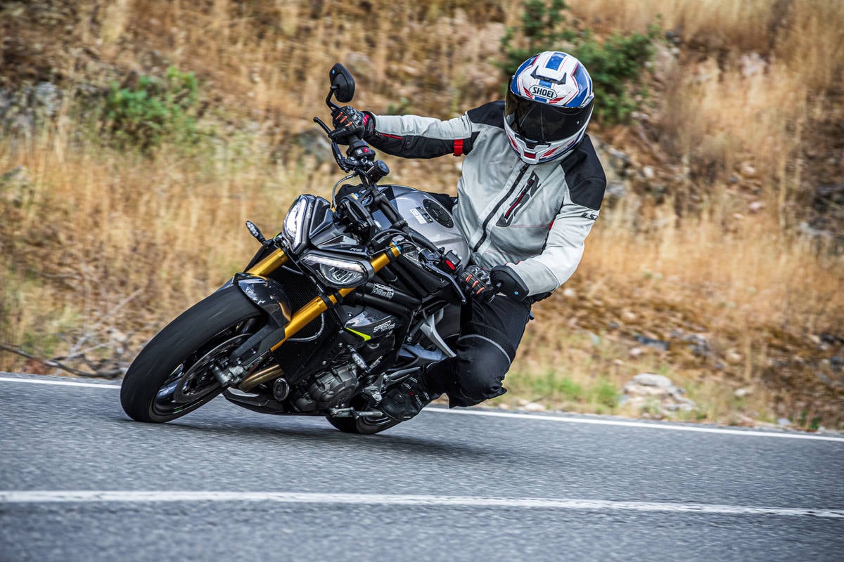 Prueba Triumph Speed Triple 1200 RS: la Superbike sin carenado Prueba Triumph Speed Triple 1200 RS: la Superbike sin carenado