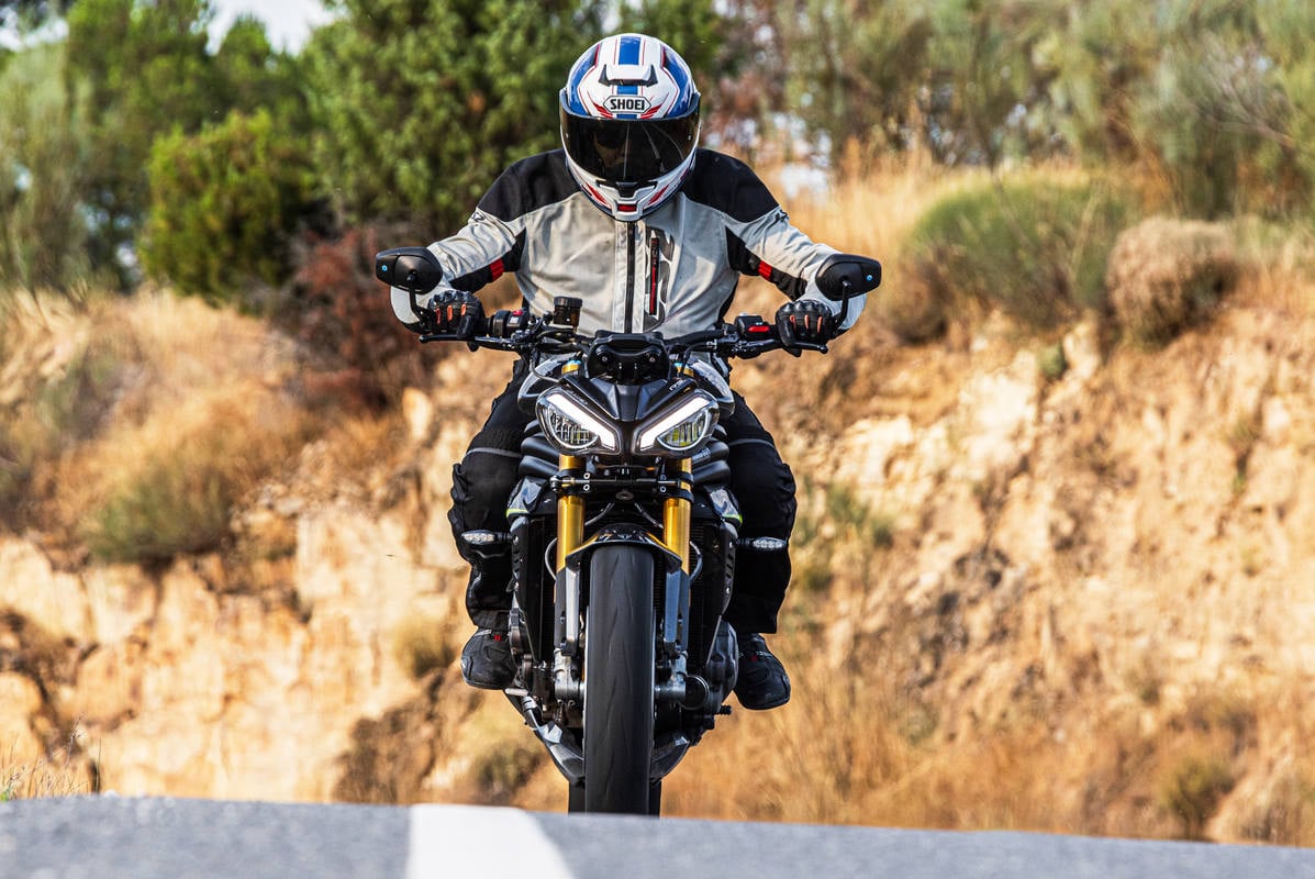 Prueba Triumph Speed Triple 1200 RS: la Superbike sin carenado Prueba Triumph Speed Triple 1200 RS: la Superbike sin carenado