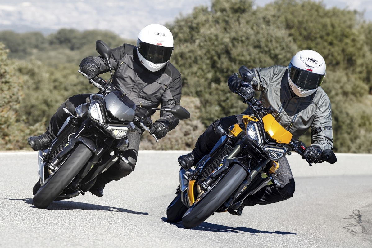 Prueba Triumph Street Triple 765 R y RS: las Moto2 de calle