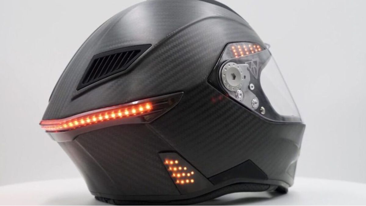 pastor desmayarse Canoa Vata7 X1 LED: casco de carbono con luces LED | Moto1Pro