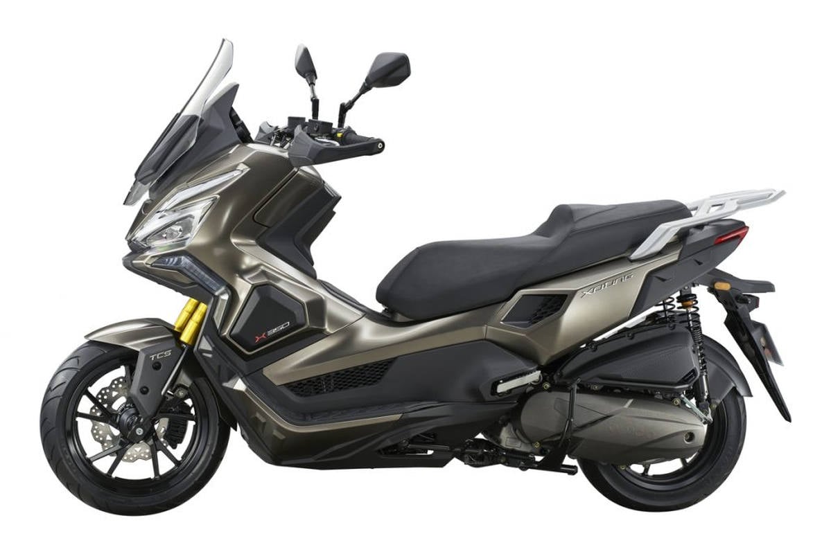 Novedades KYMCO: scooter híbrido People R 125, Agility NX 125 y crossover X-Tera 350