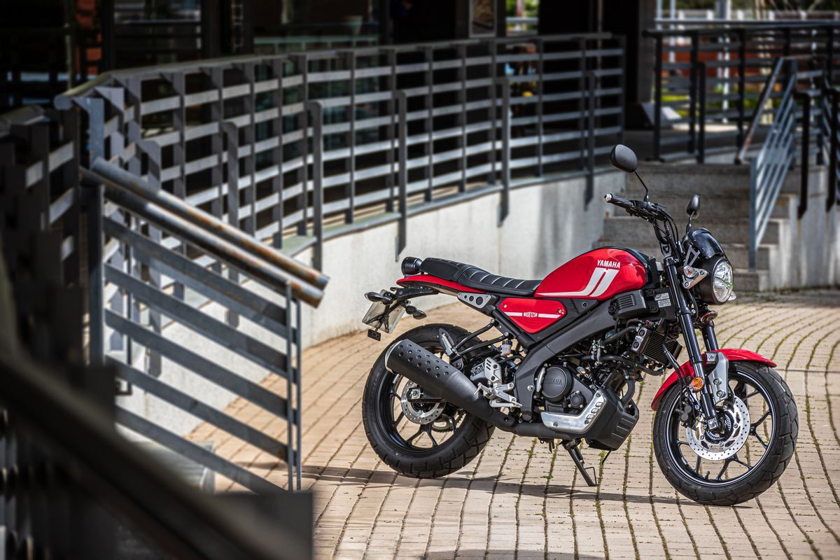Prueba Yamaha XSR125 2022: perfecta como primera moto