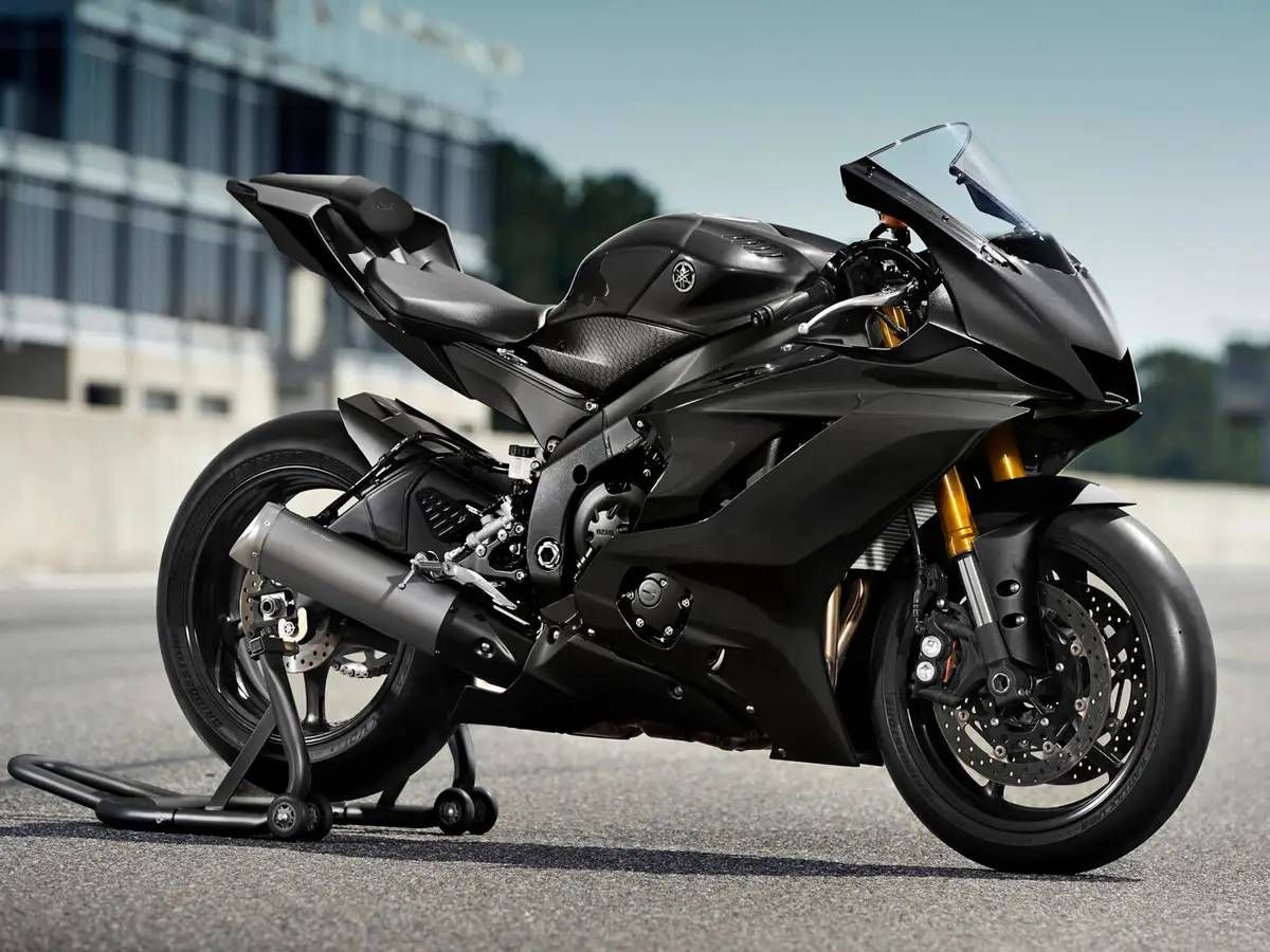 Yamaha YZF-R1 y YZF-R6 2026 Race: siguen vivas… solo para circuito