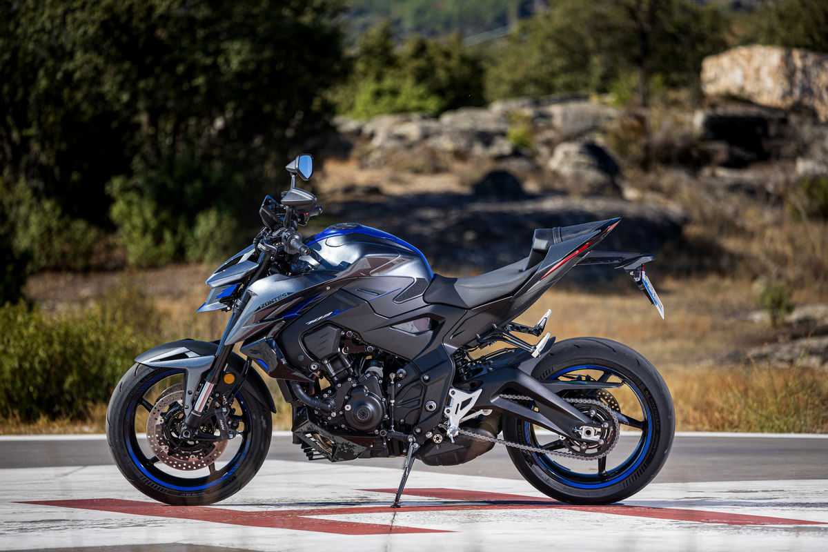 Zontes 703 R: naked tricilíndrica con genio deportivo por 6488 euros