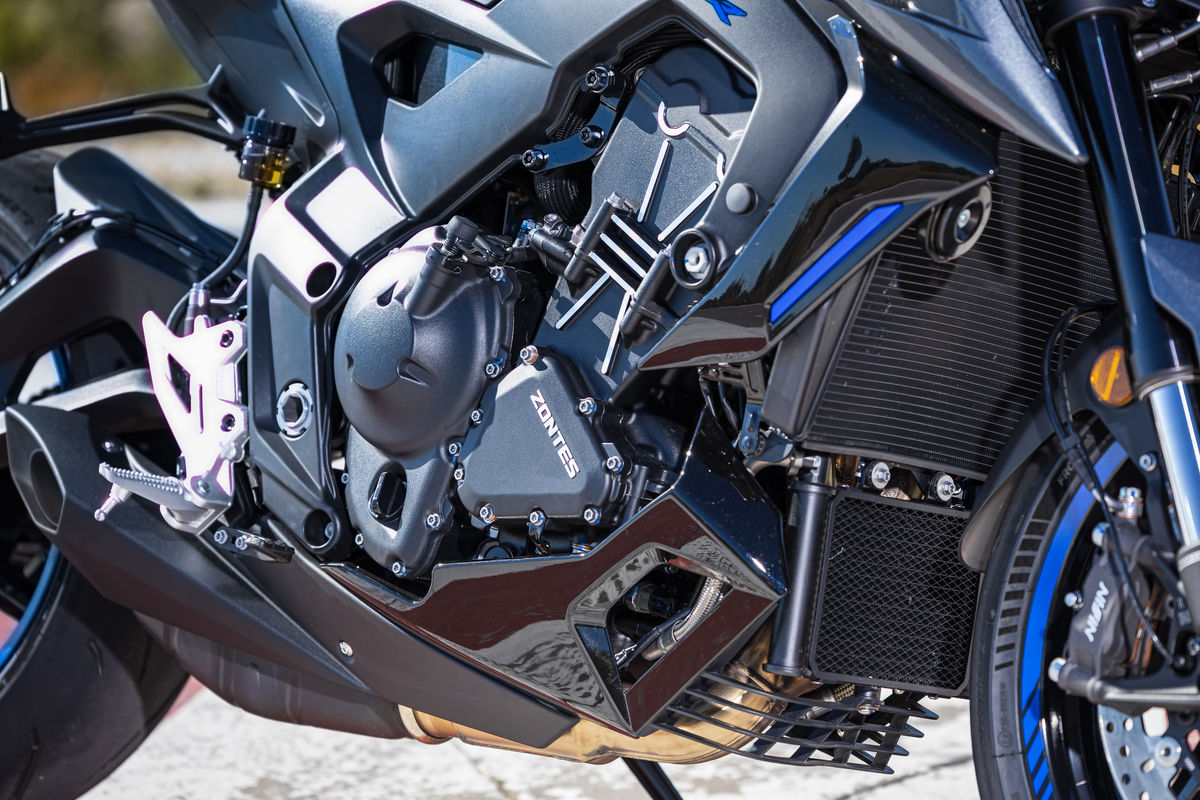 Zontes 703 R: naked tricilíndrica con genio deportivo por 6488 euros