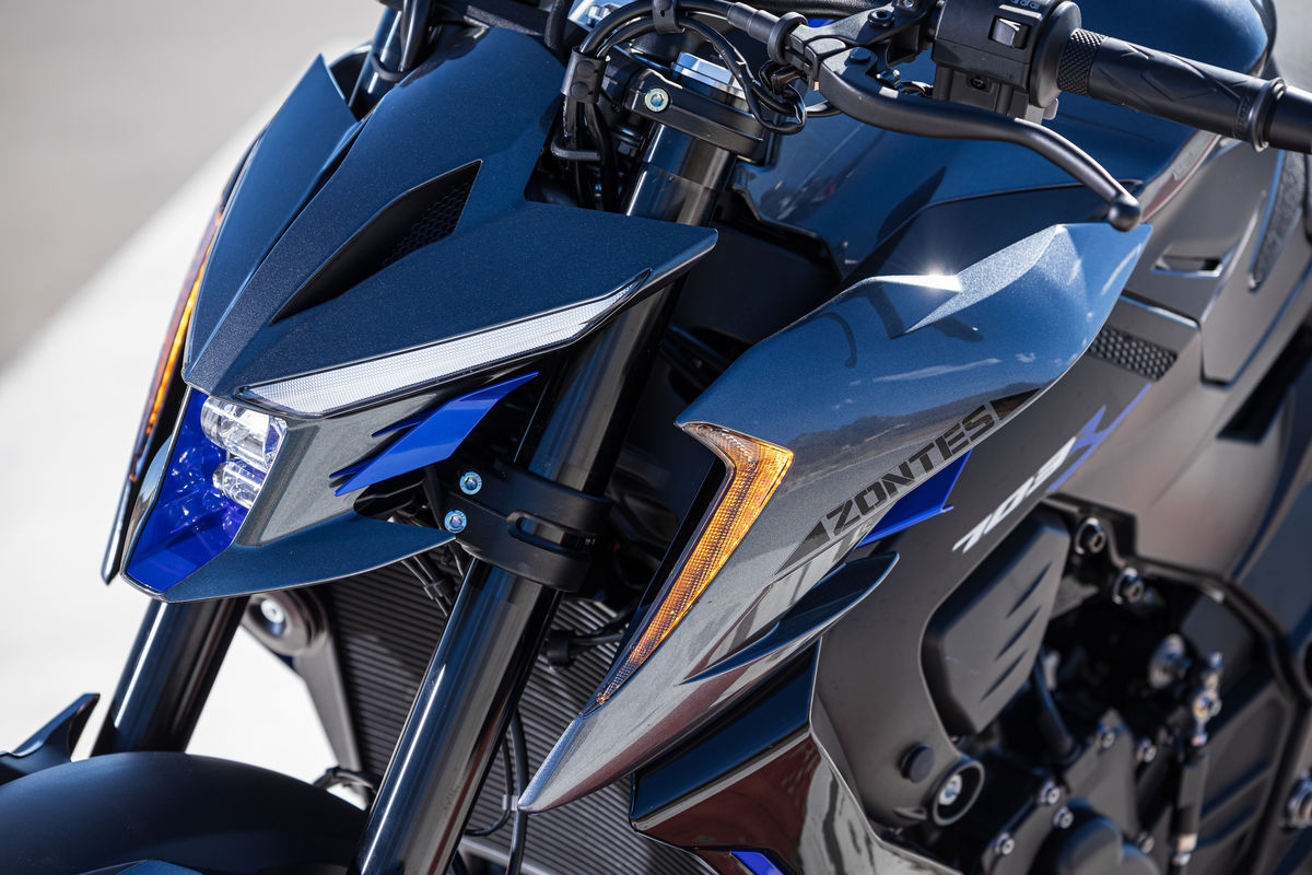 Zontes 703 R: naked tricilíndrica con genio deportivo por 6488 euros